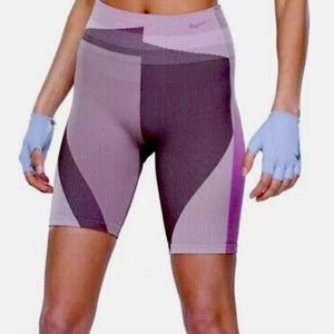 Nike Sculpt Icon Clash Seamless Shorts